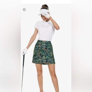 Moteepi size Medium alone spandex skirt w/ builtin shorts Excellent condition